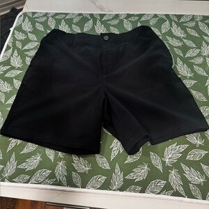 Old Navy women’s Black Flat Front Shorts